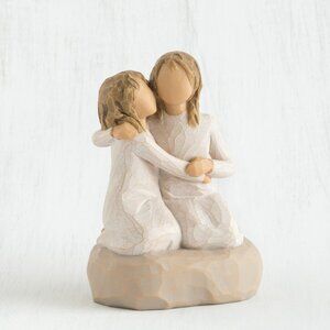 WILLOW TREE "SISTER MINE" FIGURINE (NEW IN THE BOX) - SKU #27704